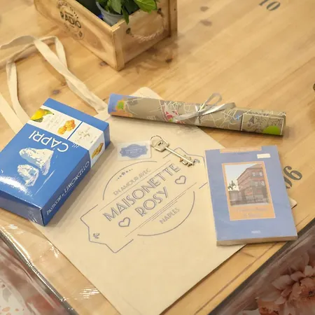 Maisonette Rosy アパート