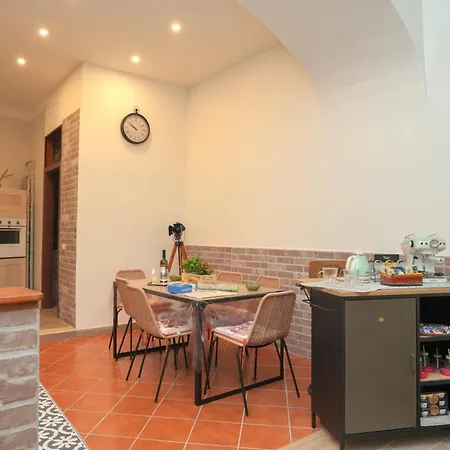 Maisonette Rosy * ナポリ