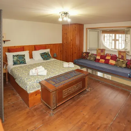 Maisonette Rosy ナポリ