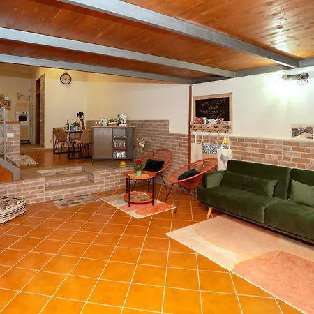 Apartment Maisonette Rosy